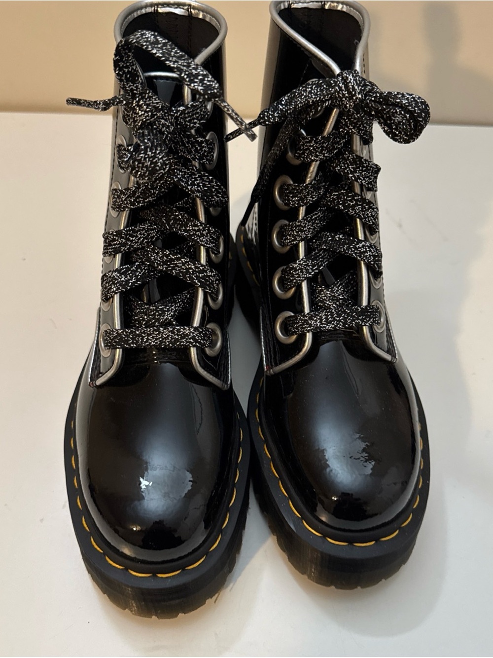 Dr. Martens Women's Molly Platform Retro Quad Black Patent Lamper US 7 RARE!!! - Picture 5 of 10